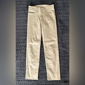 LEVI’s 314 Slim Straight Women’s Jeans in Tan Khaki